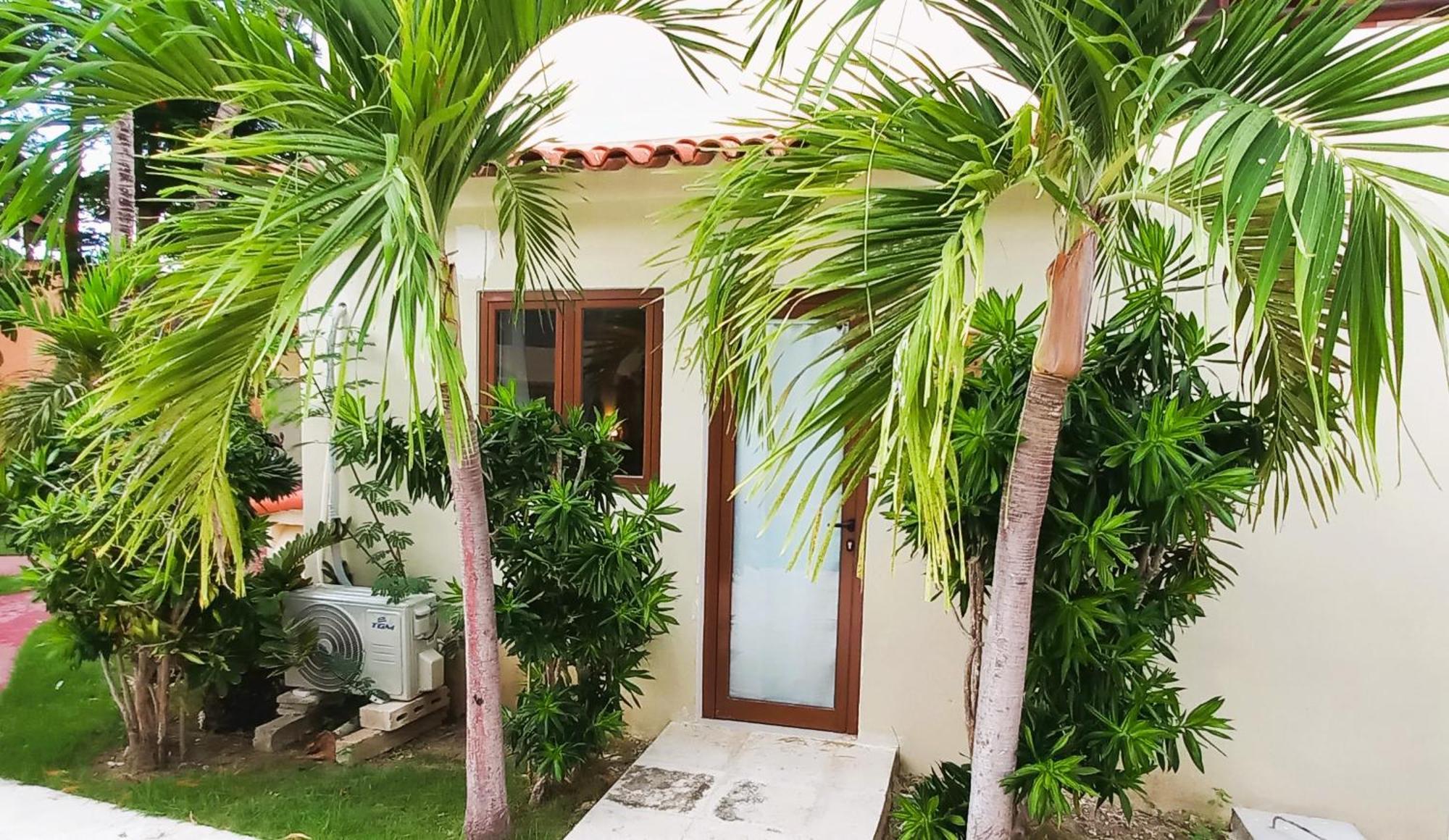 La Piazzetta Suites Punta Cana Beach - Los Corales Village Exterior photo